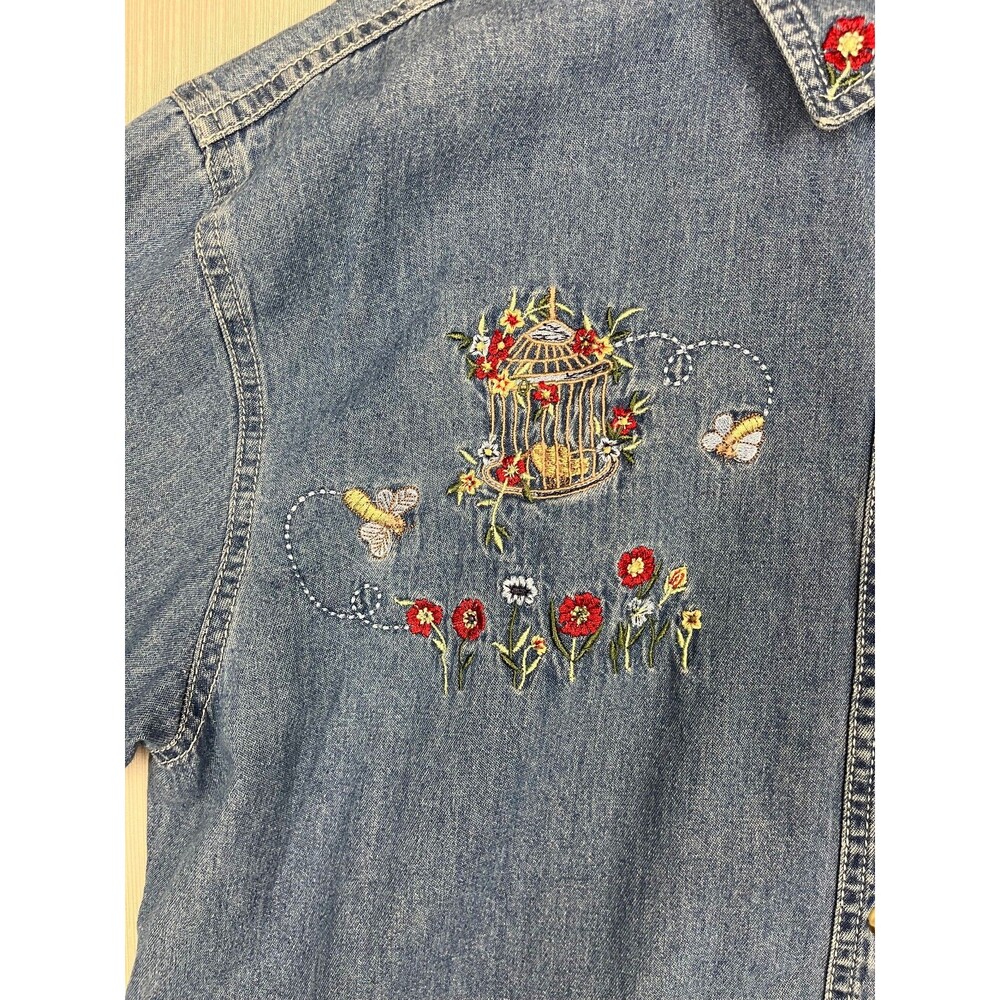 Bobbie Brooks Denim Shirt Womens 14W Blue Embroidered Button Down Cottagecore - Picture 6 of 11